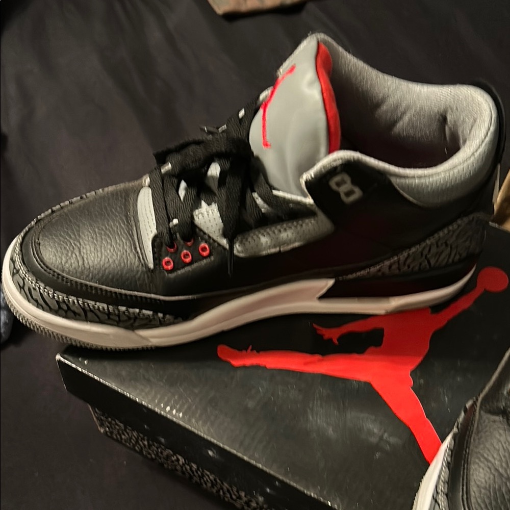 Black and Gray Men's Sneakers retro Jordan 3s in perfect condition - Picture 3 of 5